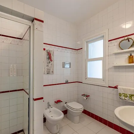 Magiu Con Giardino By Wonderful Italy בית נופש